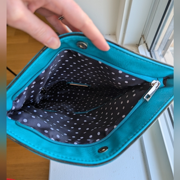 Urban Expressions Clutch Handbag - Picture 8 of 10